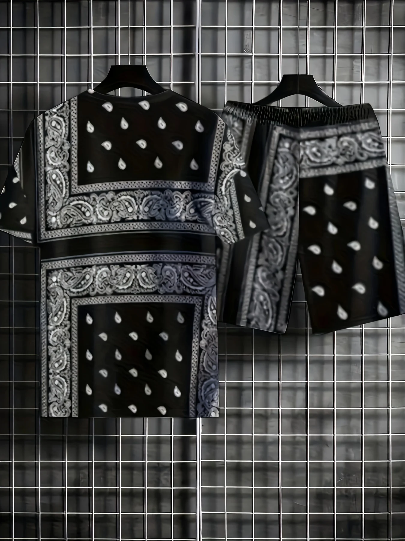 Men's Cashew Flower Print T-Shirt and Drawstring Knit Casual Shorts Set