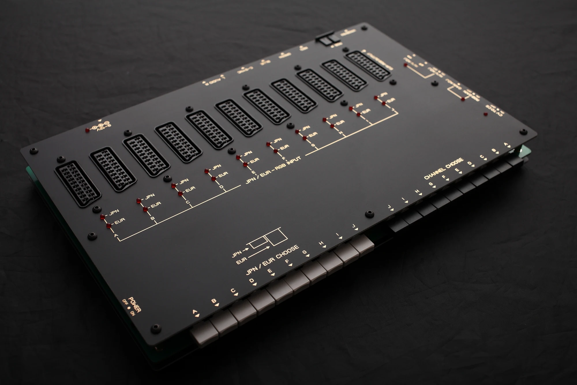 Scart Choose Adjustment SCA101 RGB Video Switcher Splitter Multi-Broom Head SCART-RGB Input To Video Equipment
