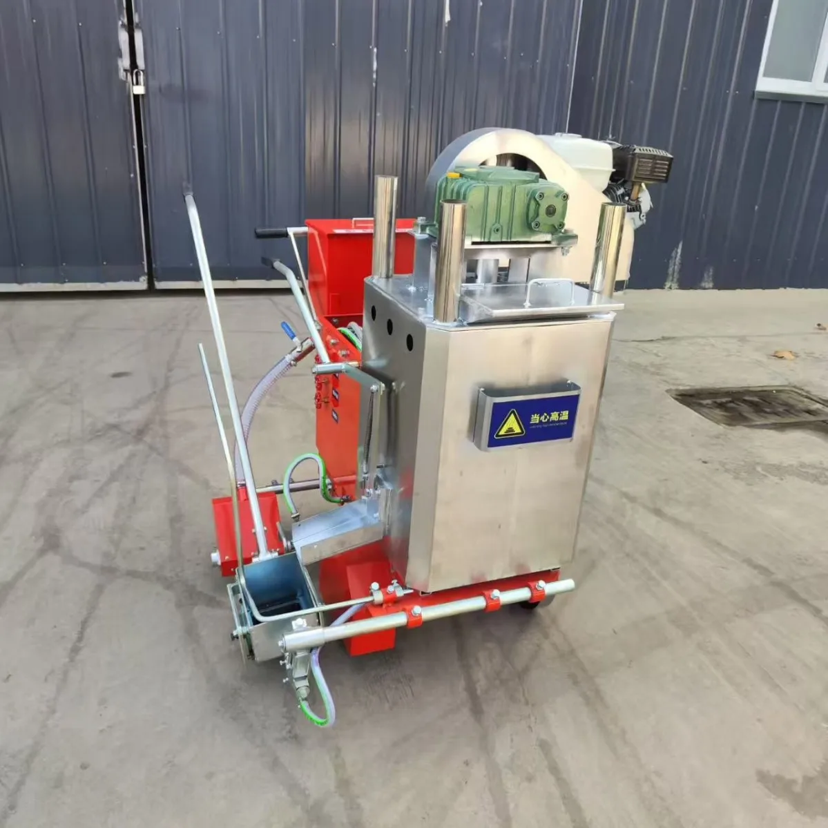 Pushed automatic mixing hot melt type scribing machine for highway traffic marking