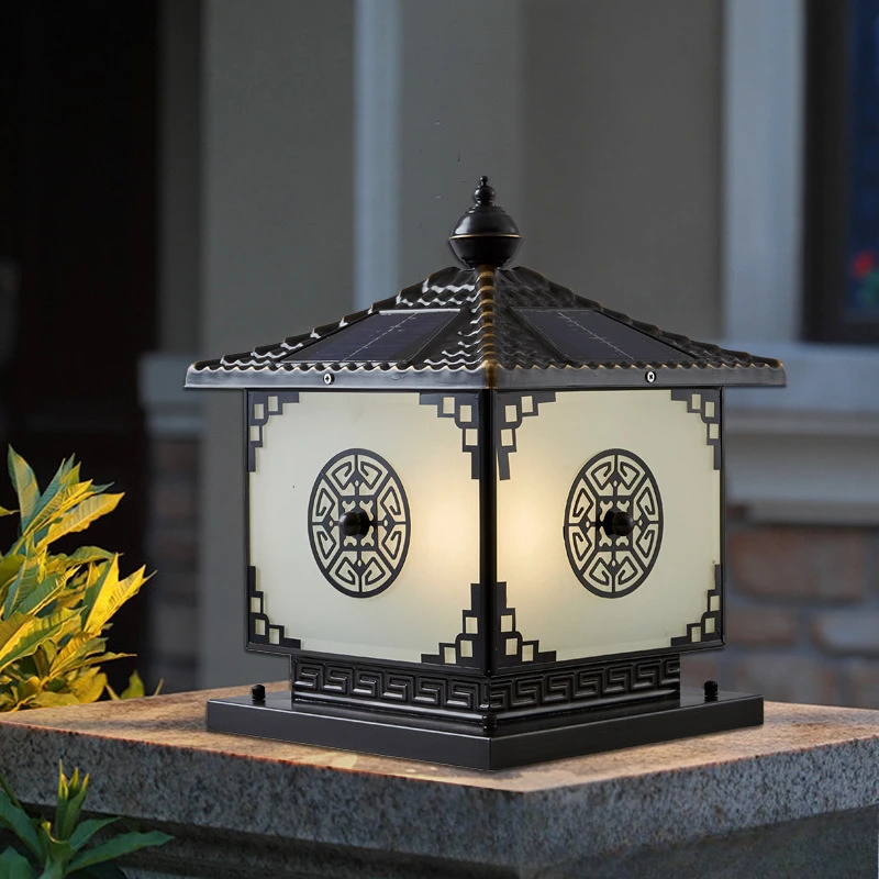 Lampu stigma Cina serba tembaga, lampu taman tenaga surya serbaguna, lampu pilar dinding taman vila tahan air untuk luar ruangan