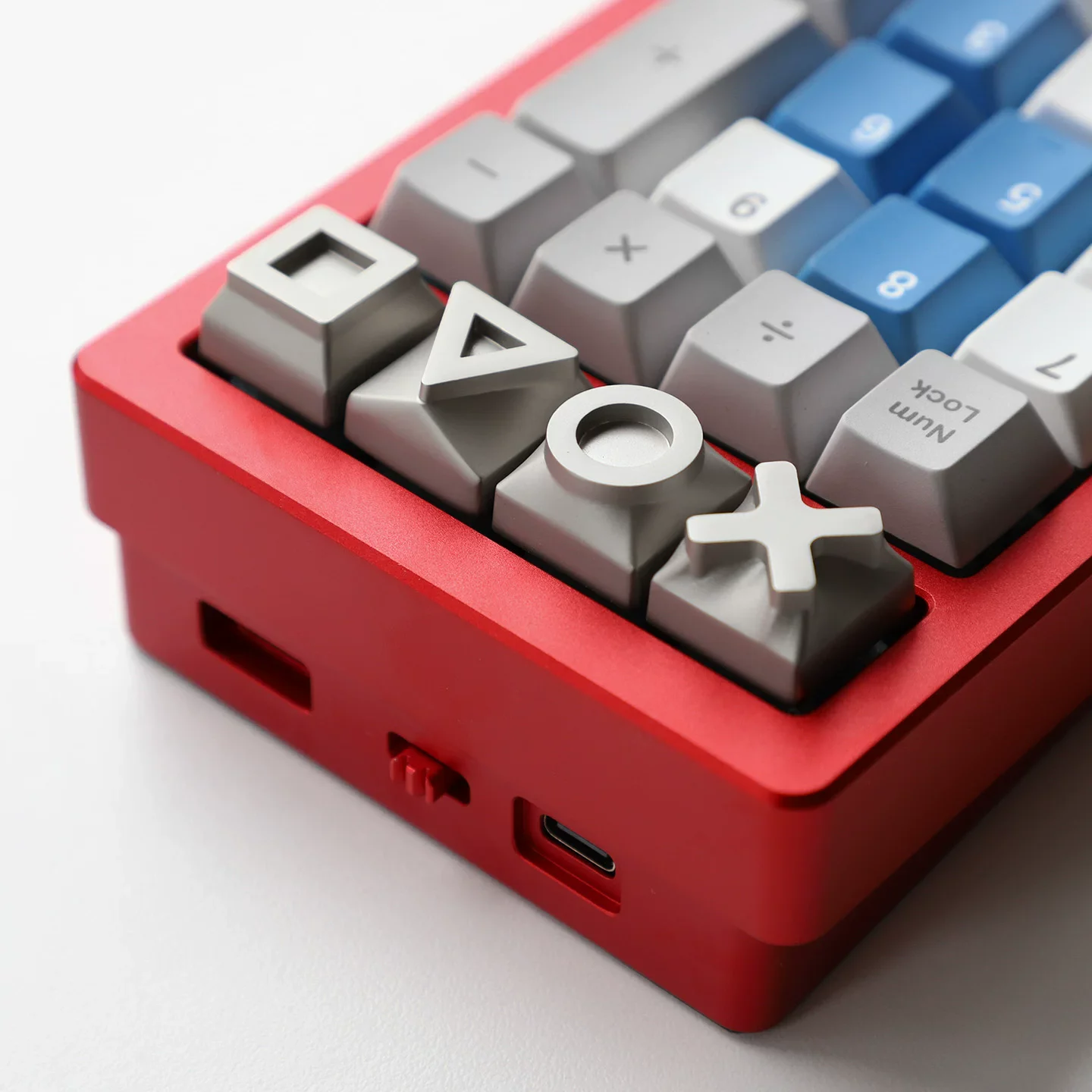 4pcs/set ‌Metal Gaming Keycap ‌Zinc alloy Key Caps For MX Switches Mechanical Keyboard  WASD Arrows Keycaps
