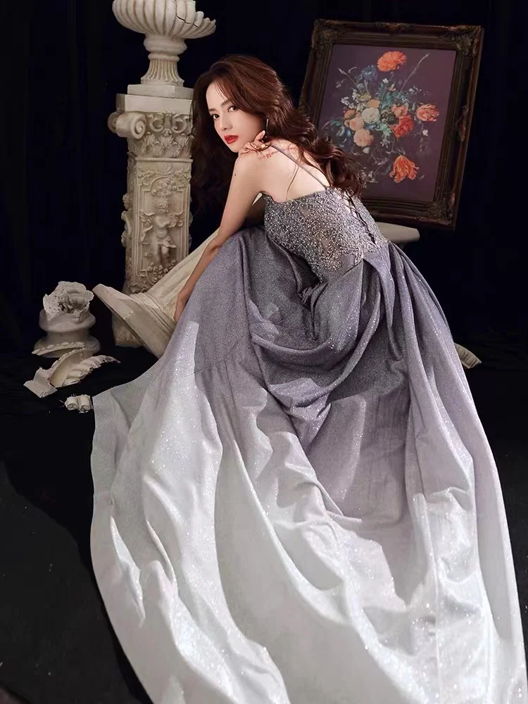 فستان سهرة متدرج للنساء على شكل حرف v أشرطة سباغيتي فاخرة مزينة على شكل حرف a بطول الأرض بدون ظهر فساتين المشاهير للحفلات جديد