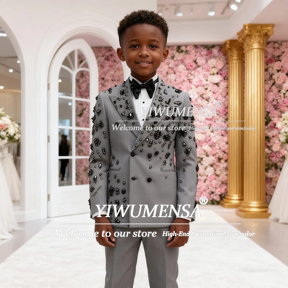 

Beaded Stones Boys Suits For Wedding Unique Design 2 Pieces Sets Children Chic Tuxedos Customized Kids Birthdays Party Blazers