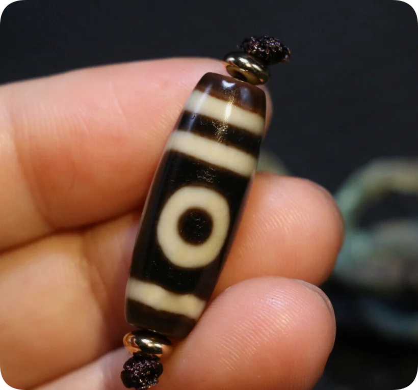 Magic Energy Tibetan Top Old Agate Ivory Color Fold Line 2 Eye dZi Bead Totem 4A