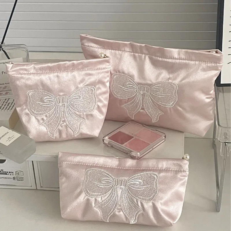 

Pink Pearlescent Bow Embroidery Makeup Bag Cute and Large Capacity Satin Surface Storage Bag Косметичка Женская