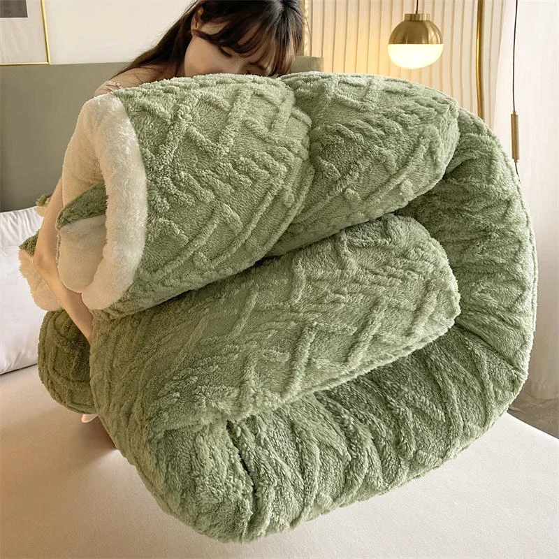 

Extra Thick Winter Comforter Quilt Blanket Soft Microfiber Bedding for Warmth and Comfort Warm Bed Duvets Quilts the Blankets