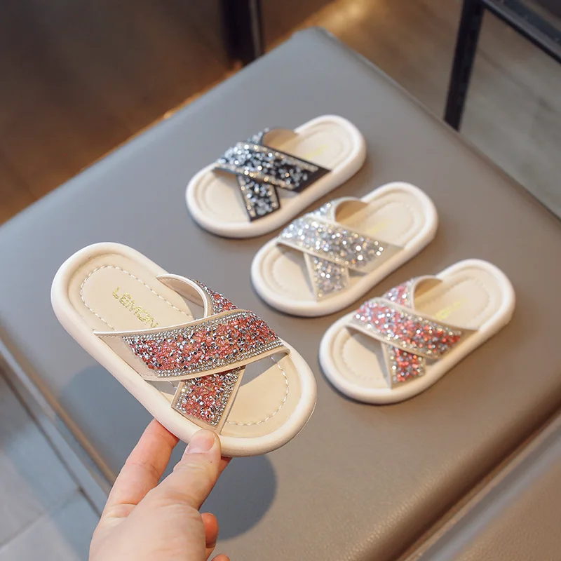 2026 Baby Kids Girls Summer Beach Slippers Toddlers Sequins Open Toe Slide Slippers Nonslip Cross Slippers Fashion Chic Roman