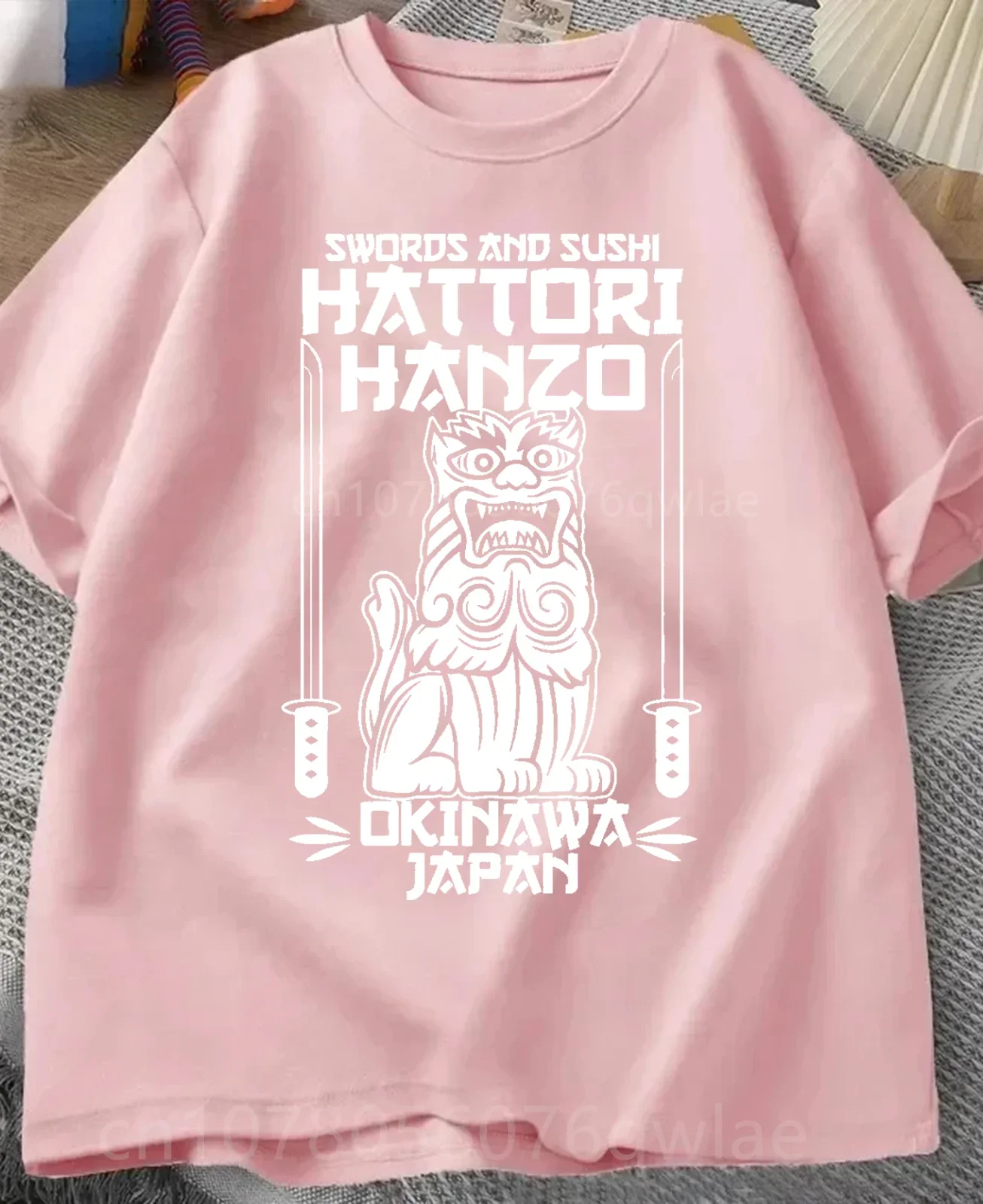 hattori-hanzo-espadas-vermelhas-e-sushi-matar-bill-okinawa-japao-tarantino-camiseta-tripulacao-pescoco-manga-curta-solta-moda-streetwear