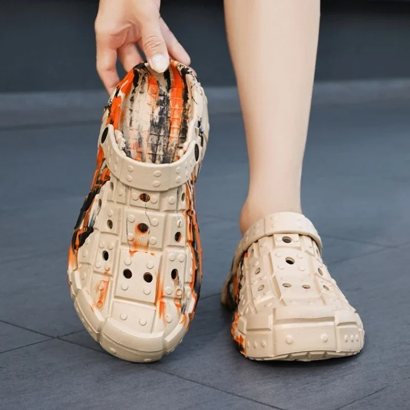 

Пляжные мужские тапочки с отверстиями на платформе, летняя распродажа, высокие шлепанцы, качественная модная тенденция 2025, удобные оригинальные мужские туфли Y2k