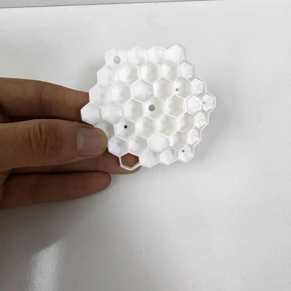 Effective Plastic Wasp Deterrent 3D Realistic Simulated Honeycomb Hanging Eco-Friendly Fake Wasp Nest Garden