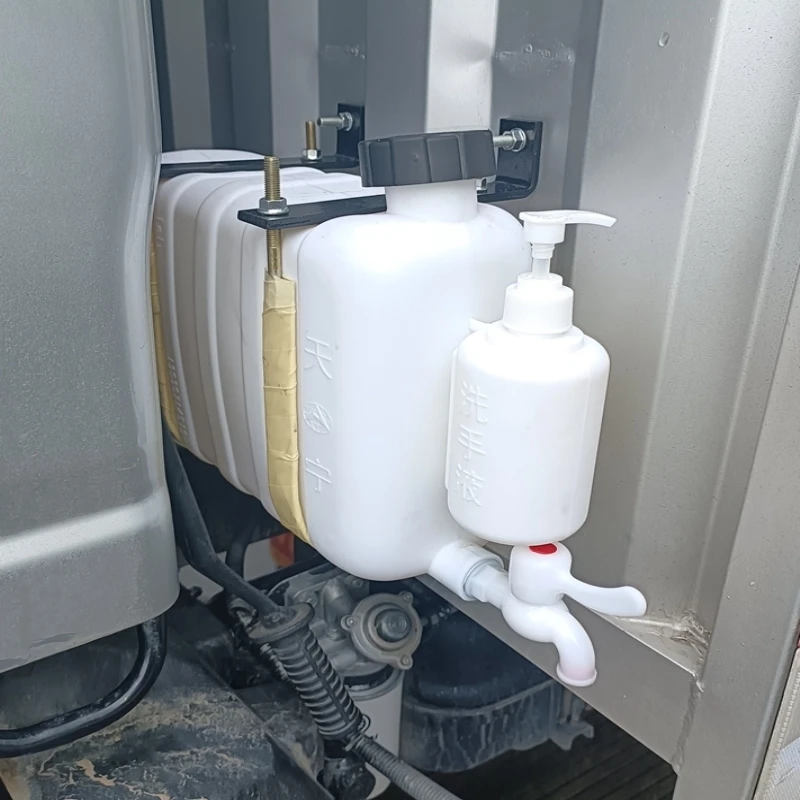 

Washing hands with faucet, truck, water tank, cart, light truck, plastic bucket, washing hands, semi-hanging special load modifi