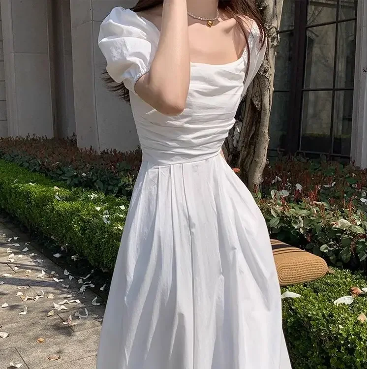 الأناقة الفرنسية الياقة البيضاء فستان قصير التخسيس تنورة طويلة الصيف المرأة الجديدة موضة قصيرة الأكمام طول الركبة الخصر الإمبراطورية
