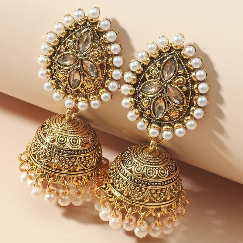 Vintage Waterdrop Design Inlaid Pearl Rhinestone Indian Earrings for Women Ethnic Boho Carved Small Bell Earrings Jhumka Jewelry