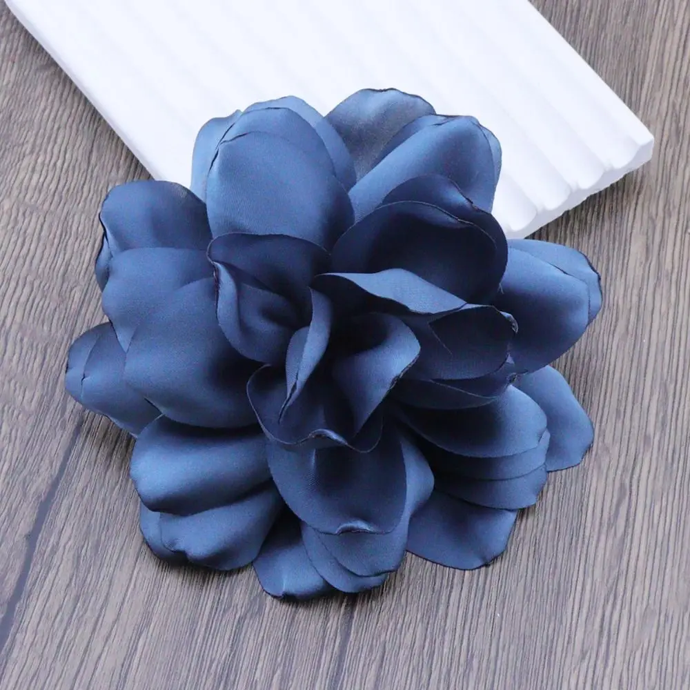 French Niche Satin Camellia Flower Brooch 12cm Multi-layered Floral Corsage Women Hair Clips Fashion All-match Dress Accessory