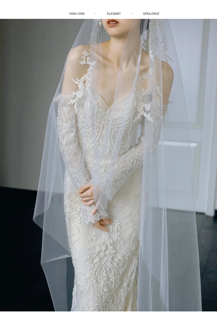 Superbes robes de mariée sirène en dentelle avec gants longs robes de mariée en dentelle flore L & P DQL Studio