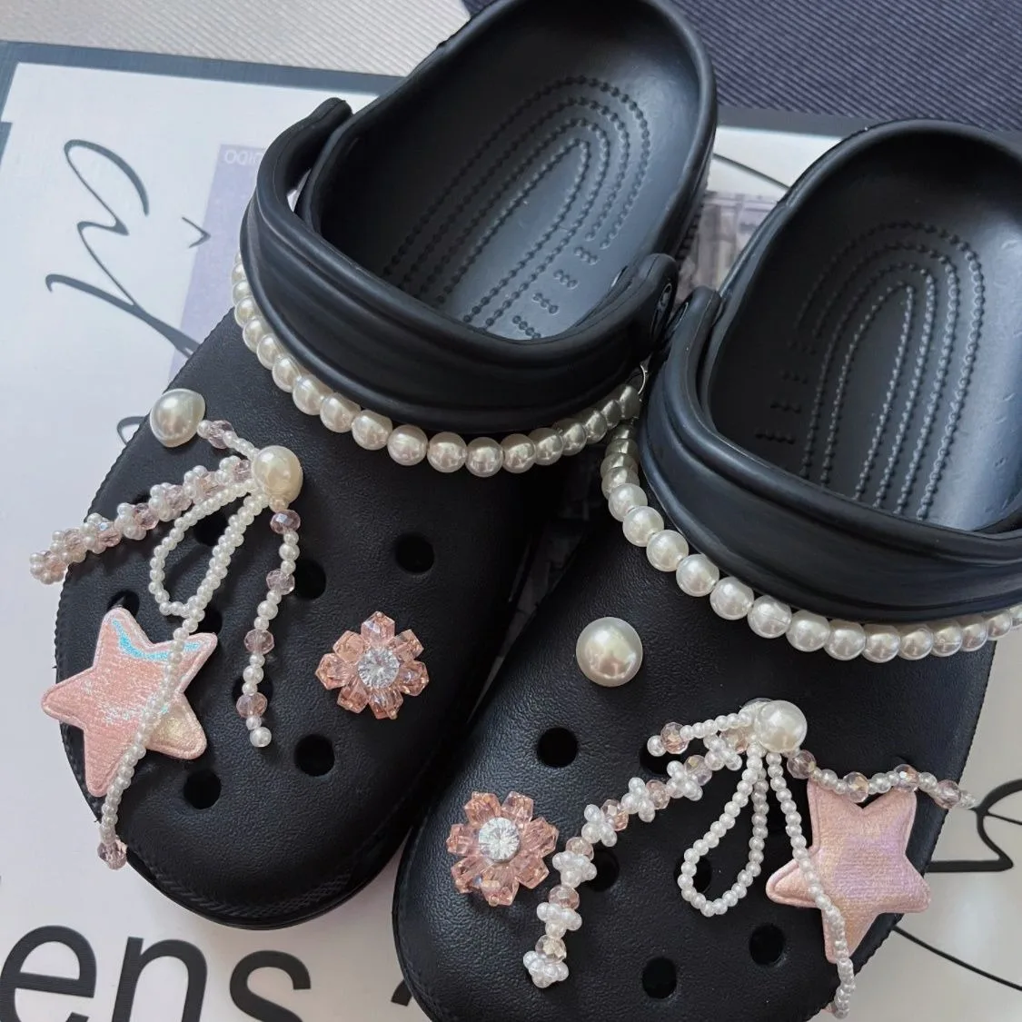 Série pérola estrela Crocs para Crocs, lindo adorno para tamancos, sandálias, decoração elegante de calçado, DIY Ins, presente de Natal quente