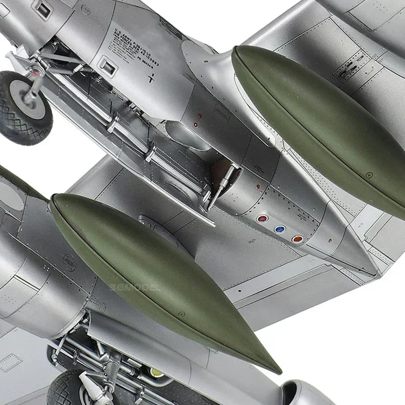 1/48 assembly model TAMIYA   61123 Lockheed (R) P-38J Lightning Bomber-Scale Model Kit