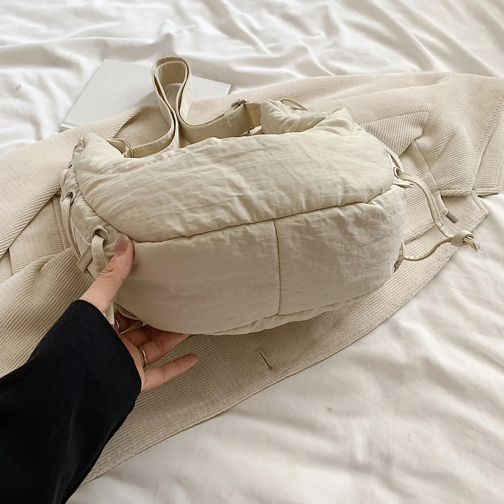 

Women Stylish Dumpling Bag Large Capacity Crescent Crossbody Bag Adjustable Strap Daily Messenger Bag Outdoor Travel Bag