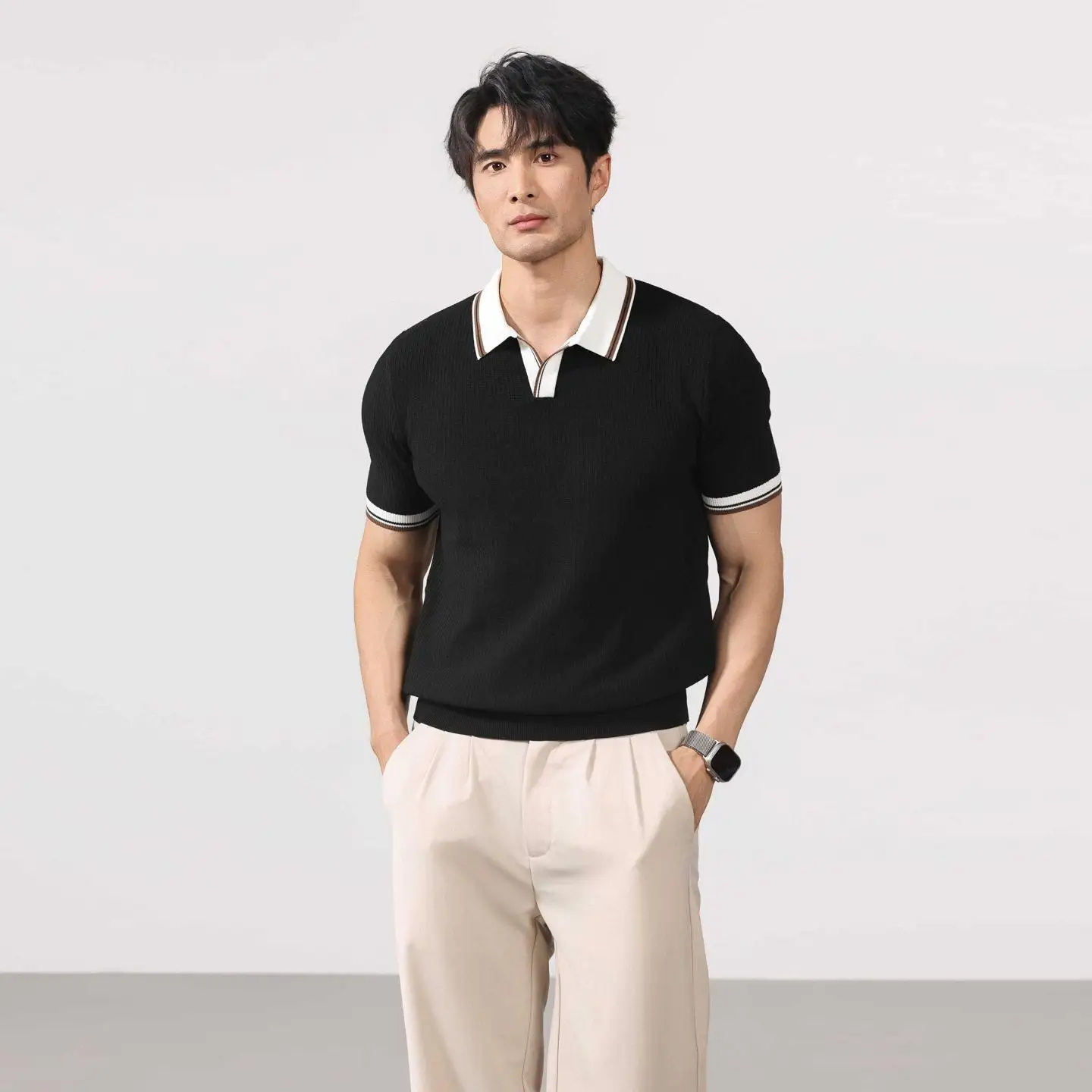 

Fashionable American V-neck Shirt Knitted Short Sleeve Deep Grey Vintage Style Loose Fit Urban Fashion Men's Knitwear