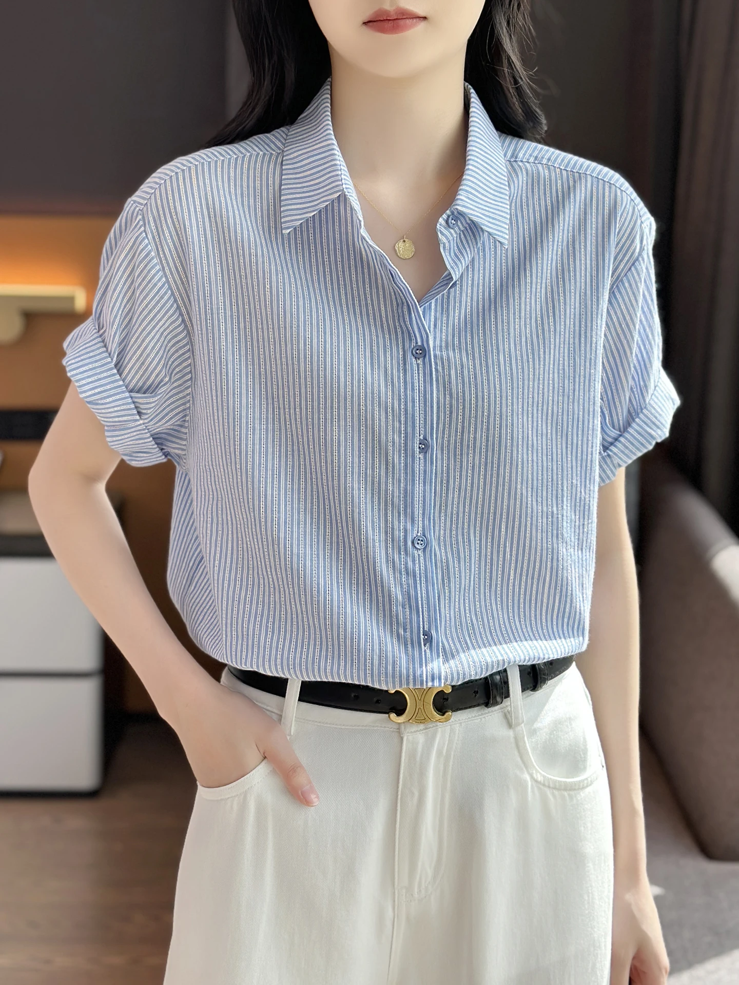 

Повседневная хлопковая рубашка Zuozhujia для женщин: сине-белая в полоску, с вырезами, короткий рукав, отложной воротник, дышащая, комфортная.