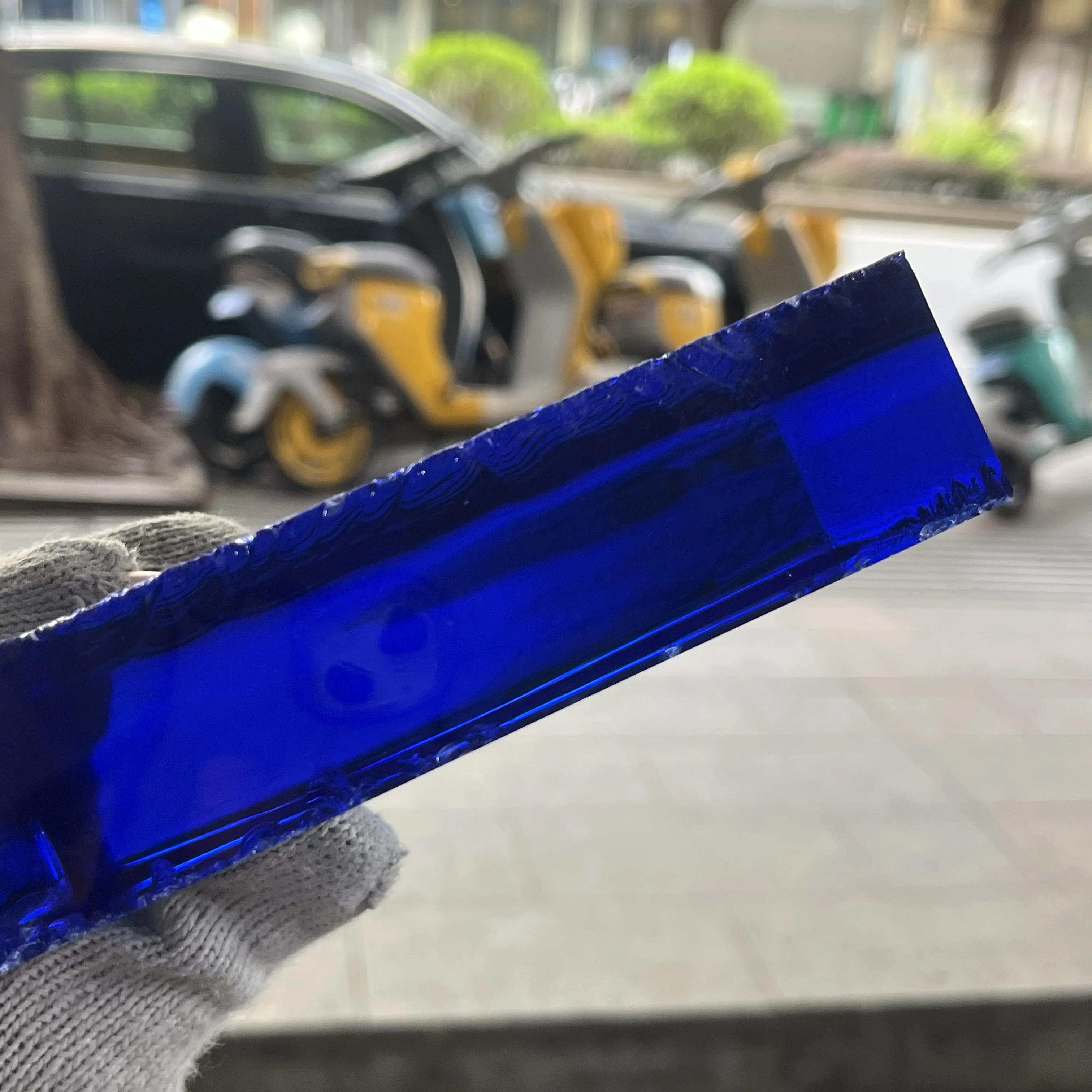 

1kg Synthetic One Kilogram Of uncut Synthetic Dark Blue Glass Gemstone Raw Material