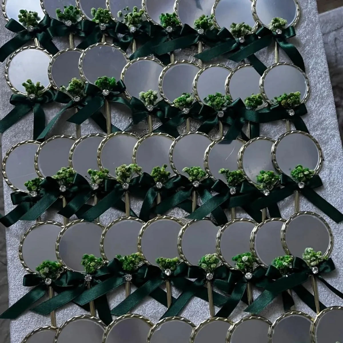 

Персонализированное ручное зеркало | Подарок на свадебный душ | Элегантный сувенир для свадебного гостя