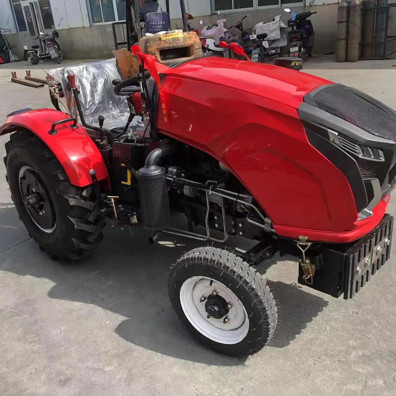 Narrow Body Mini 4WD Greenhouse Tractor Diesel Compact Orchard Vineyard Tractor Small Agricultural Farm Tractor For Greenhouse