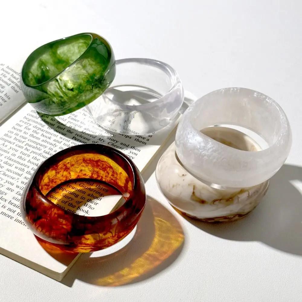 Retro Unregelmäßige Chunky Armbänder Transparent Übertrieben Charme Harz Armreifen Böhmischen Stil Färben Armband Ellipse Hand Ring