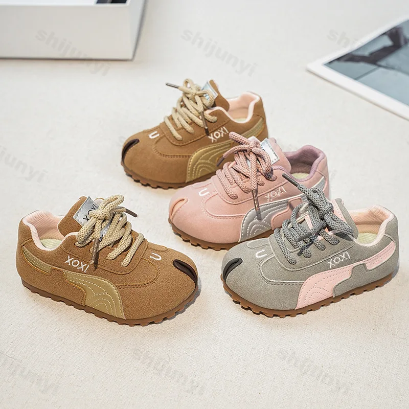 

Детские кроссовки, осень 2024, новая мода, удобная повседневная обувь для девочек на шнуровке, уличные кроссовки с нескользящей мягкой подошвой для бега для мальчиков