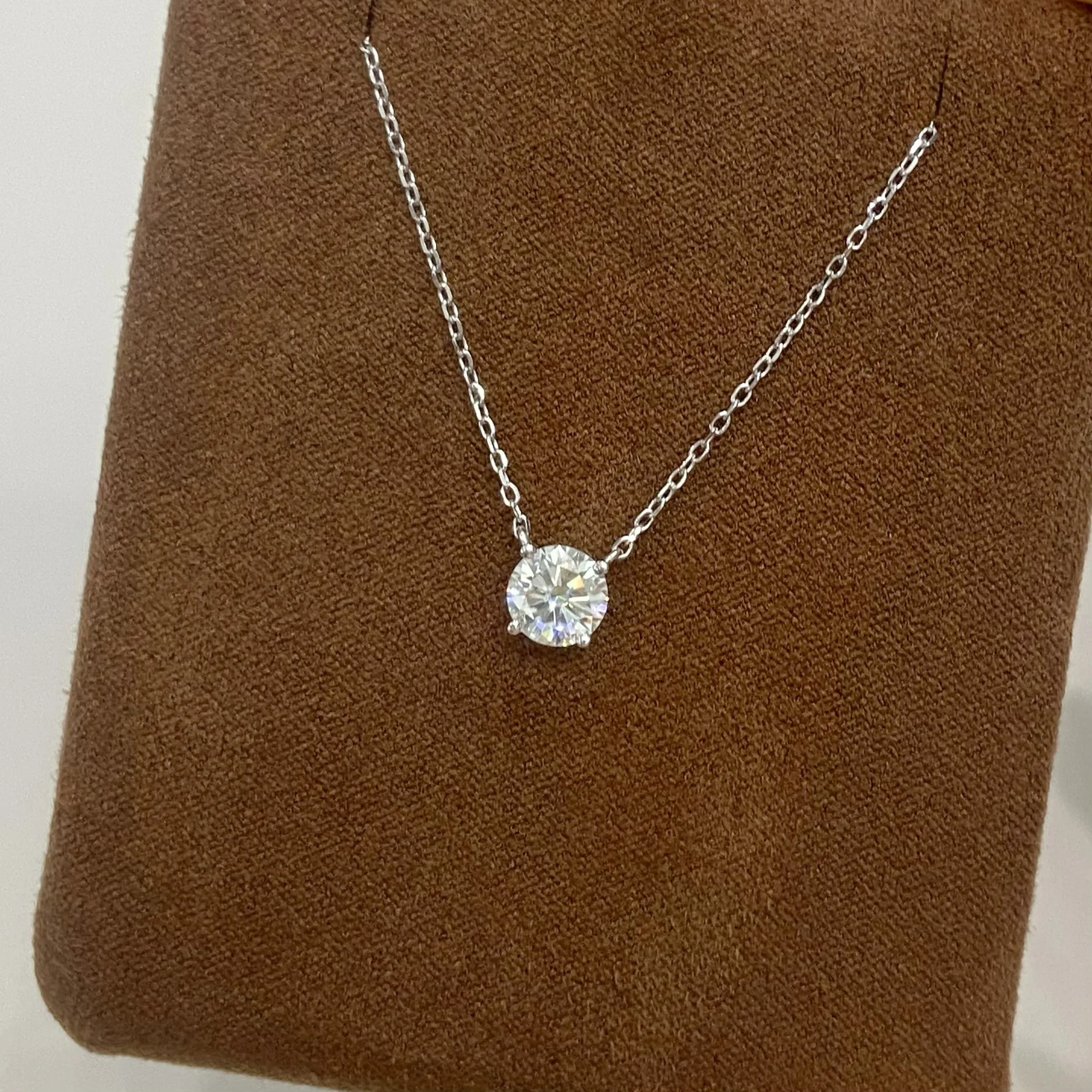 

White Gold Plated 1-10CT Simulated Moissanite Necklace for Women Classic Four Claws Pendant Wedding Jewelry 925 Sterling Silver