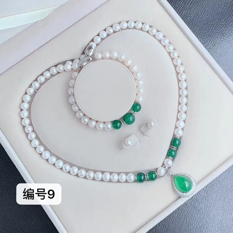 

HOYON Natural Freshwater Pearl Necklace and Green Chalcedony Pear shaped Pendant Fashion Luxury Bracelet Earrings Party Jewelry