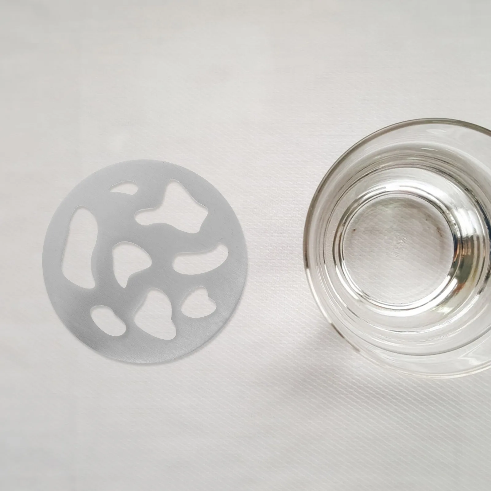 

Stainless Steel Coaster Anti Slip Insulation Pad Round Modern Design for Drinks Home Office Tableware Protection