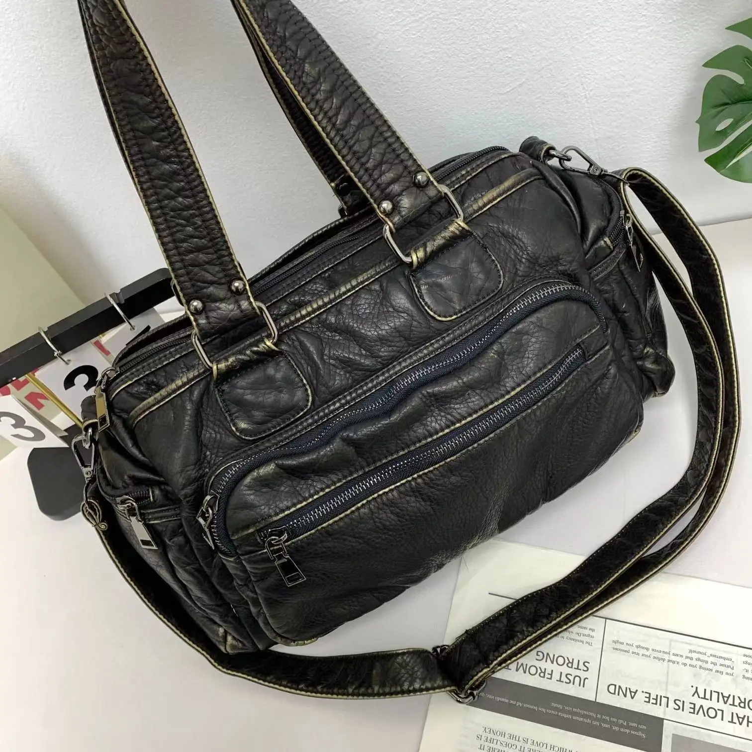 

Women Soft Leather Shoulder Bags Large Capacity Vintage Shoulder Crossbody Bags Luxury Travel Commuter Handbags Female Tote Bag