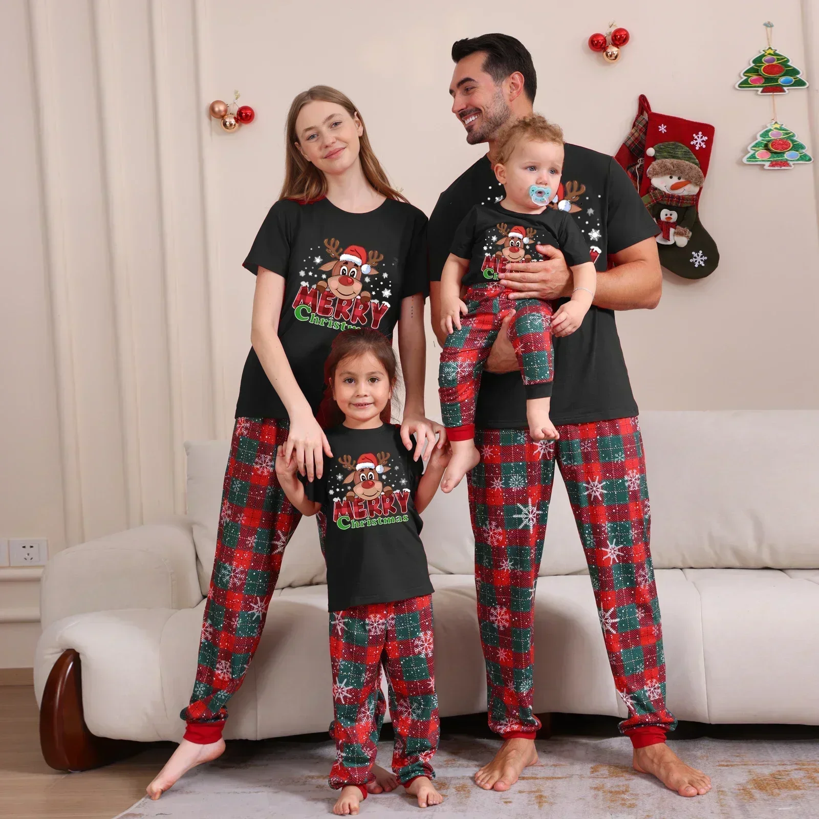 

2026 New Short Sleeve Family Christmas Pajamas, T-shirt+trousers Adults Kids Matching Pyjamas Loose Homewear Xmas Look Pijamas