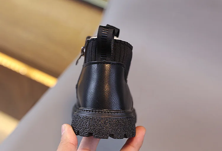 Winterstiefel für Jungen und Mädchen, modische Schneestiefel mit Reißverschluss, flauschig, warm, rutschfest, kurze Stiefel für Kinder, Lederschuhe für Kinder. – Detail 8