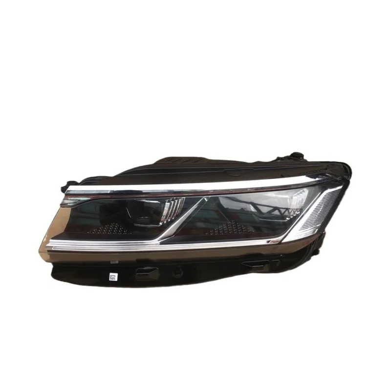 

Подходит для фар Volkswagen Touareg 19-20 годов выпуска, ксеноновые фары, светодиодные фары, обновление старой модели до новой.