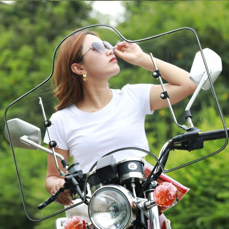 High Clear Front Windshield Panel for Motorcycle, Electric Scooter and Tricycle, Rainproof Wind Deflector for Step-through Bike