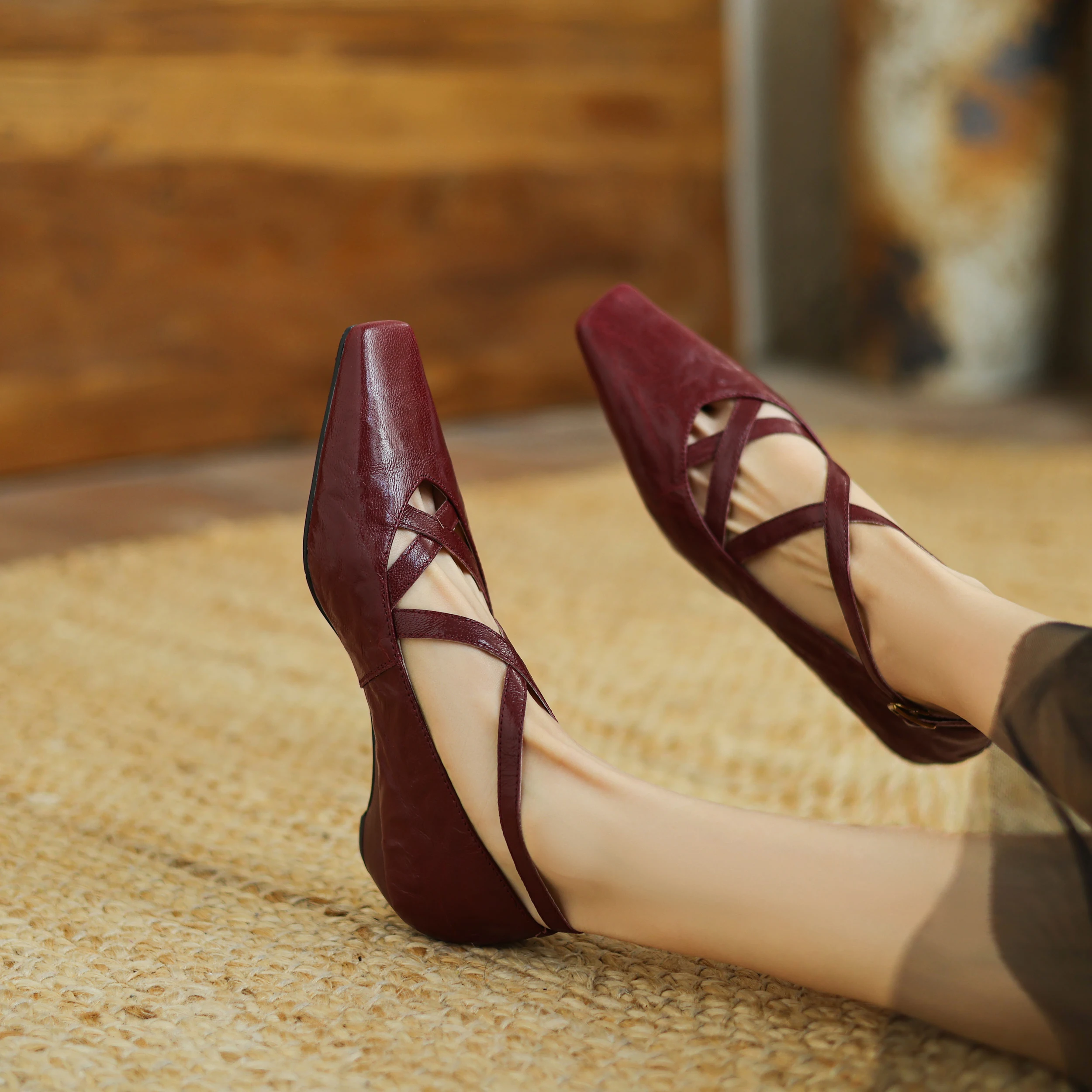 

Genuine Leather Womens Shoes Square Toe Women Straps Gladiator Narrow Band Cross Strap Slip-on High Heels Elegant women's Shoes