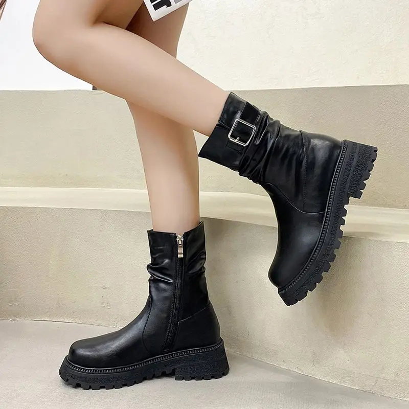 

SIMLOVEYO Женские ботильоны в стиле панк с круглым носком на массивном каблуке 4,5 см, платформа, молния, пряжка ремня, маленький размер 31, 32, 33, повседневная повседневная обувь