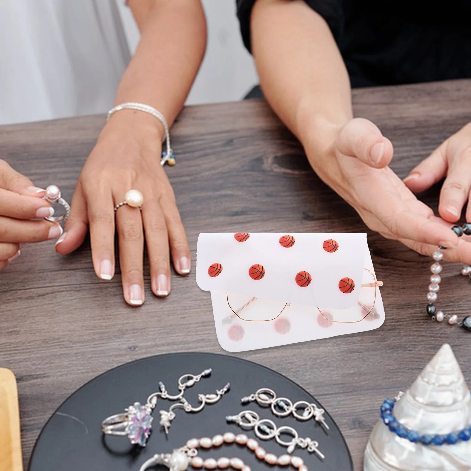 

10Pcs Microfiber Eyeglass Cleaning Cloth Dual-Sided Soft Non-Scratch Lens Cleaner for Glasses Phones Tablets Watches Efficient