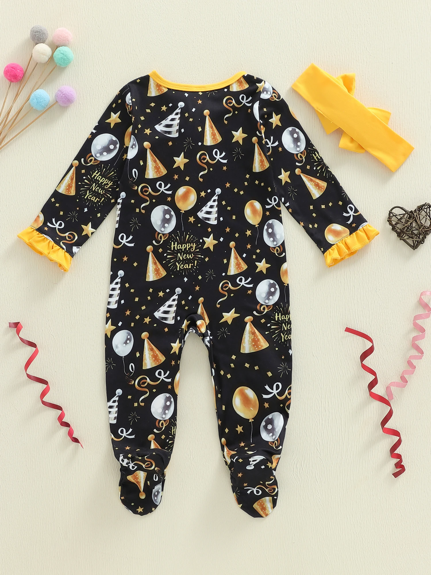 

Toddler Girls Christmas Outfits Snowflake Print Long Sleeve Ruffled Zipper Footed Jumpsuit with Bow Headband and Matching Socks