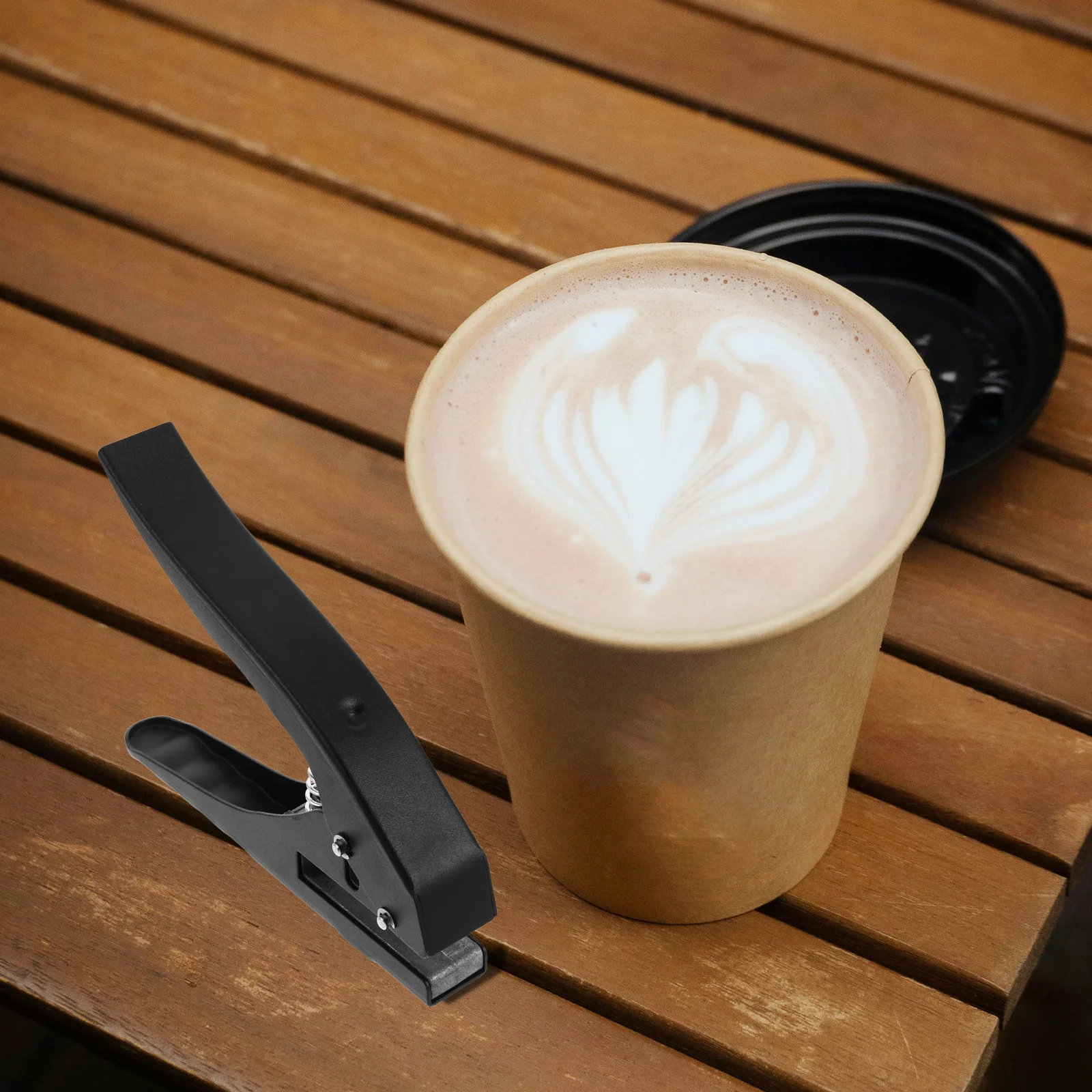 

PVC Cup Lid Single Round Hole Puncher Tool for Takeout Fruit Boxes Easy Ventilation and Transport Food Container Catering Use