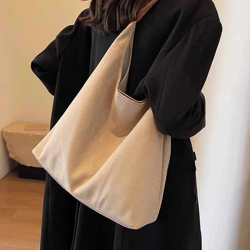 Матовая женская сумка в стиле ретро, новая осенне-зимняя универсальная сумка на плечо большой вместимости, популярная в этом году сумка-ведро