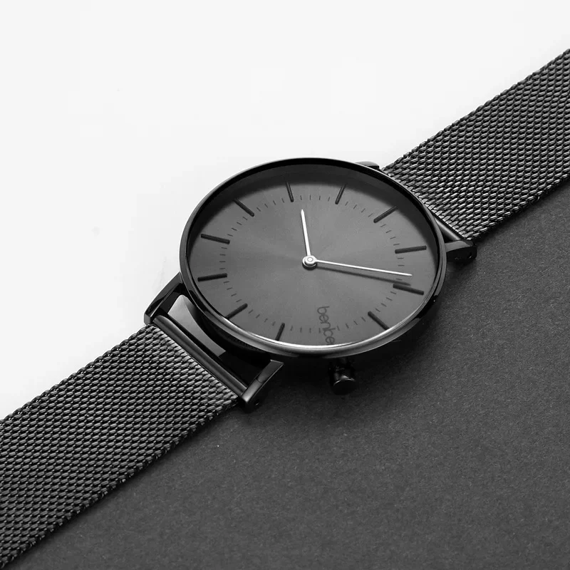 2025 Orologio da uomo ultrasottile Studente maschile Moda Semplice tendenza al quarzo Nuovo orologio da uomo impermeabile