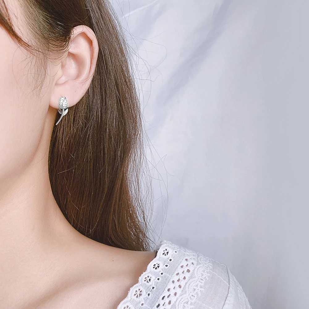 Huitan Korean Style Flower Shaped Hoop Earrings for Women Silver Color/Gold Color Fancy Ear Accessories Trendy Jewelry