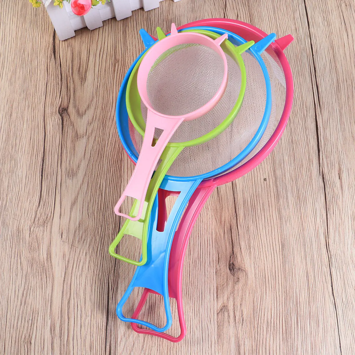 4Pcs Plastic Fine Mesh Food Strainer with Long Handle Double Grip Dishwasher Safe for Quinoa Pasta Tea Juice Flour Sugar Soup