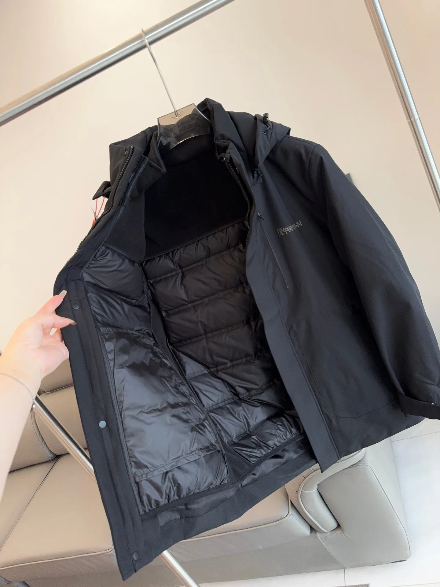 

Мужская повседневная утепленная куртка для активного отдыха с капюшоном, 90% пухового наполнителя, ветрозащитная, водонепроницаемая, на молнии, со съемной внутренней подкладкой