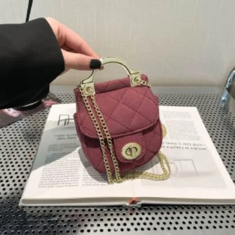 

High Contrast Color Blocked Women Bag Dynamic Underarm Shoulder Bag For Adding A Vibrant Pop To Your Daily Wardrobe