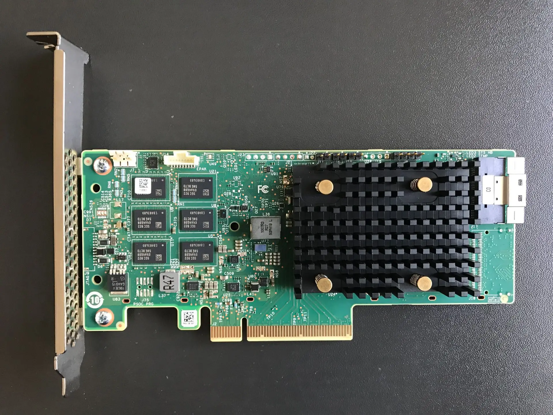 

BROADCOM LSI MegaRAID 9560-8i SAS3908 кэш 4 ГБ PCIE