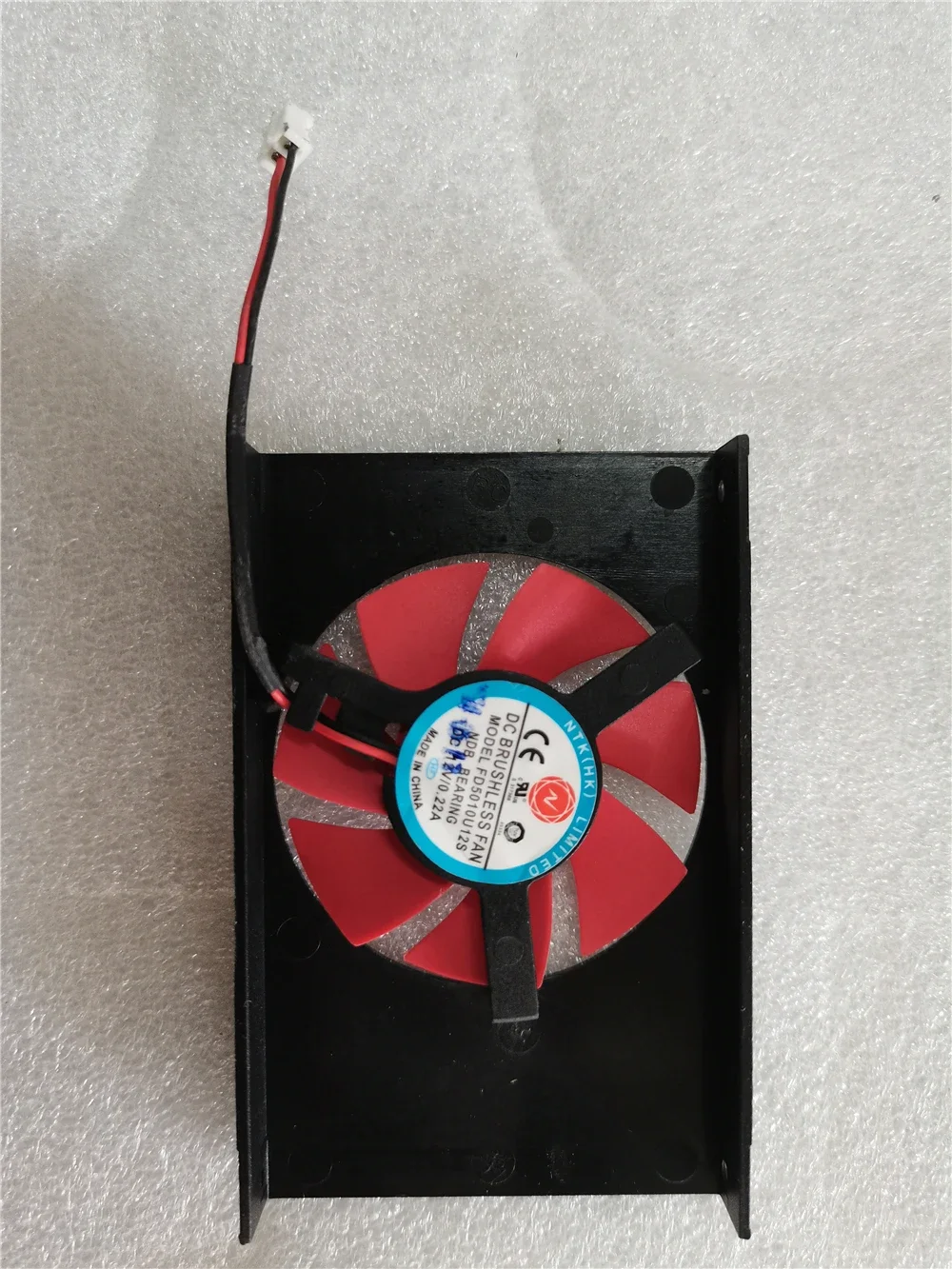 

FD5010U12S 12 В вентилятор видеокарты для Amd Ati Radeon HD8490 1 ГБ Vc 716521-001 717219-001